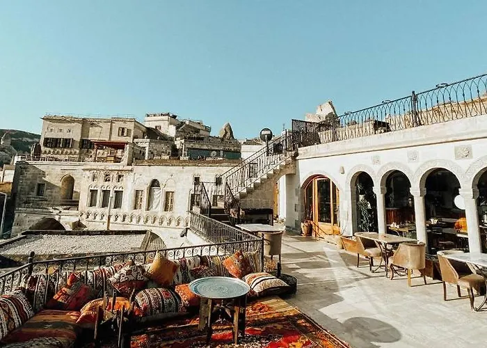 Caftan Cave Suites