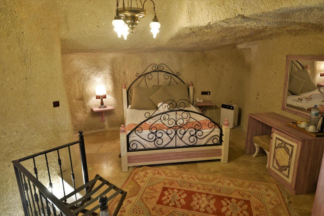Caftan Cave