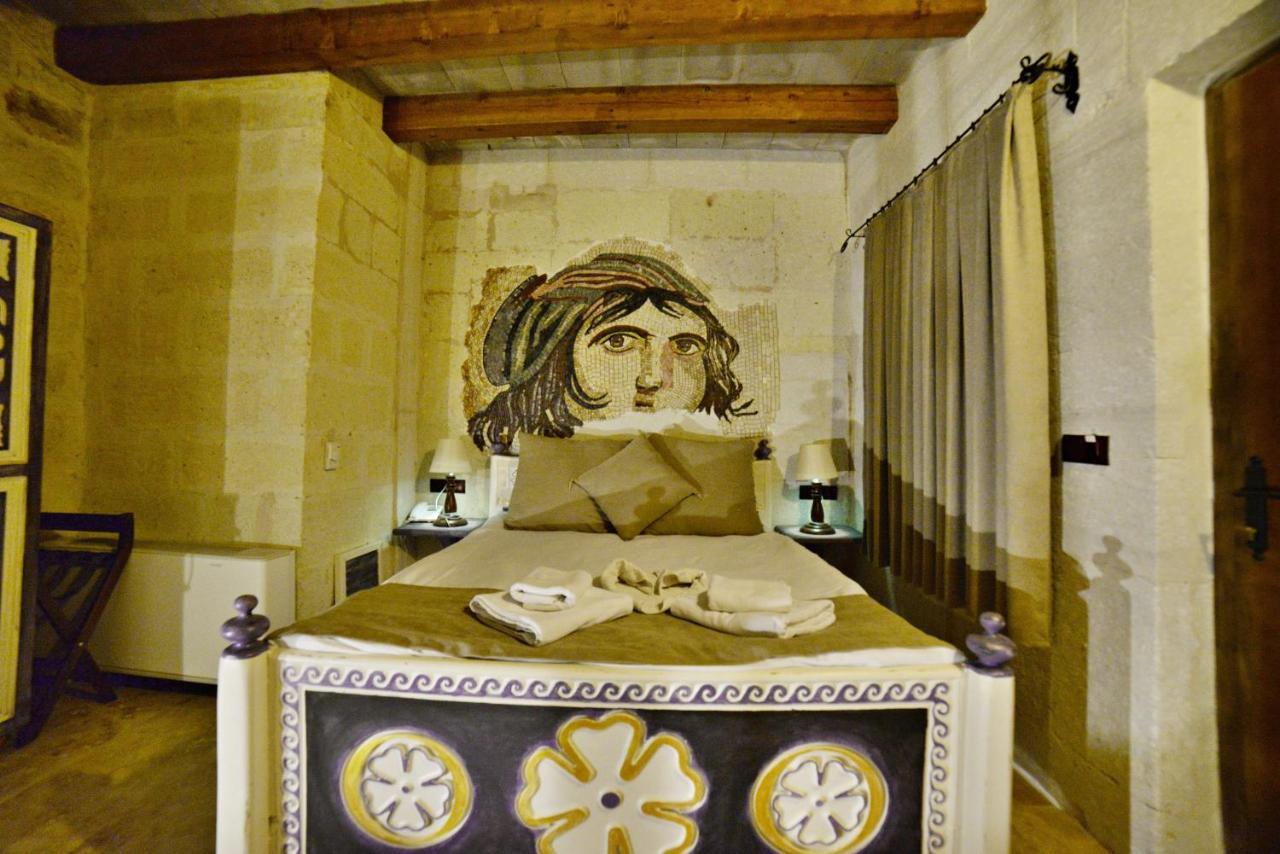 Couette-café Caftan Cave 2*