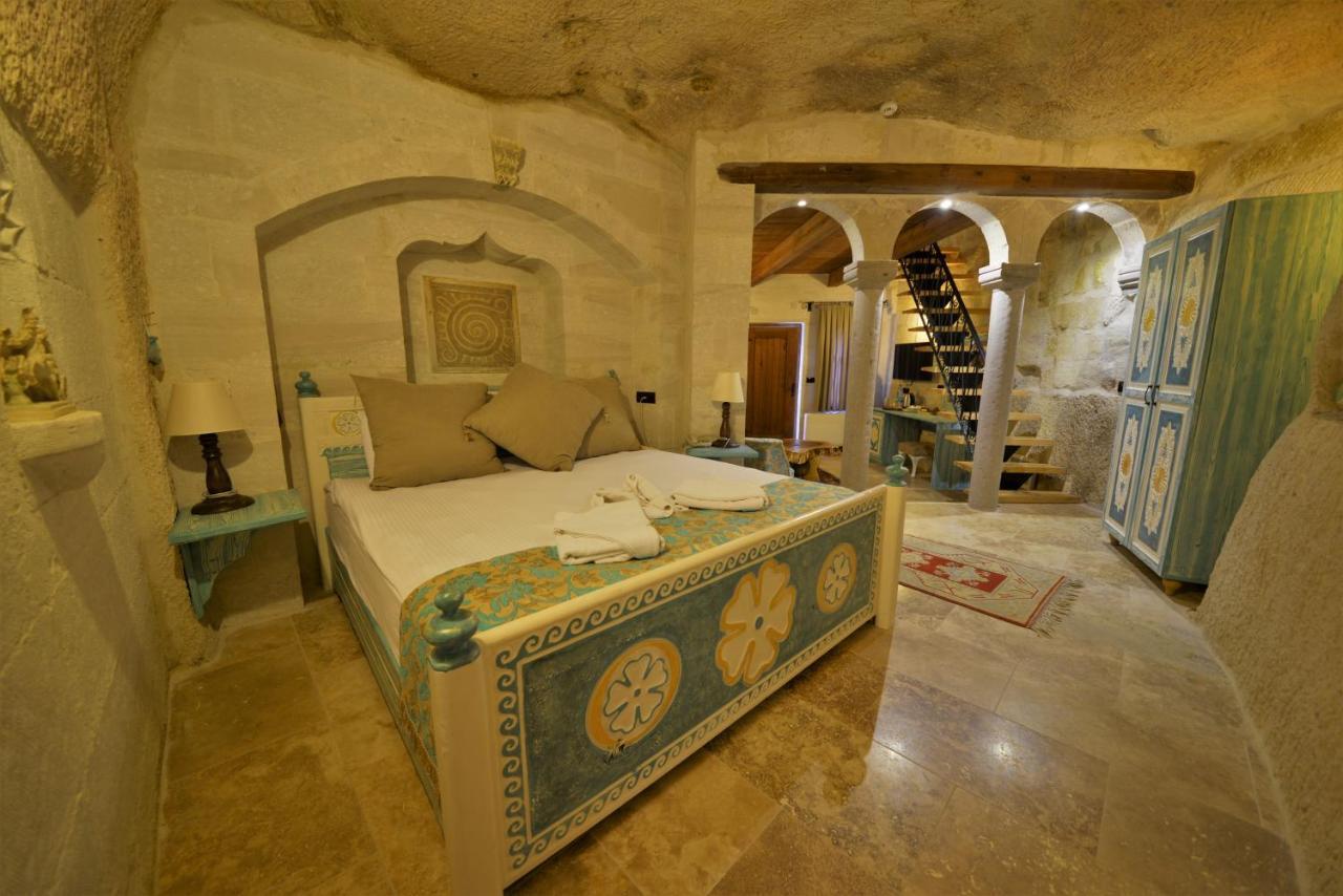 לינה וארוחת בוקר Caftan Cave